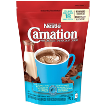 Poudre de chocolat chaud CARNATION, légère avec 60% de calories en moins dans un sac refermable. 225 grammes donnent 18 tasses.